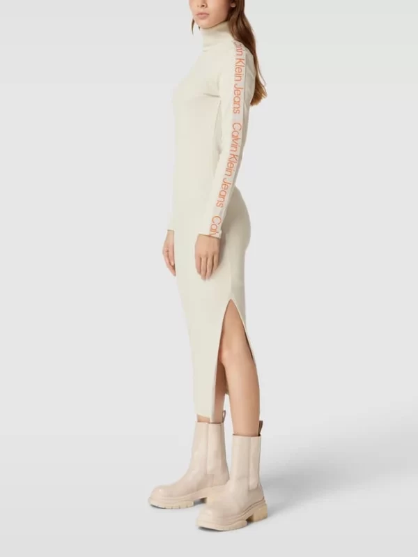 Calvin Klein Jeans Midikleid Mit Geripptem Rollkragen – Sand 5